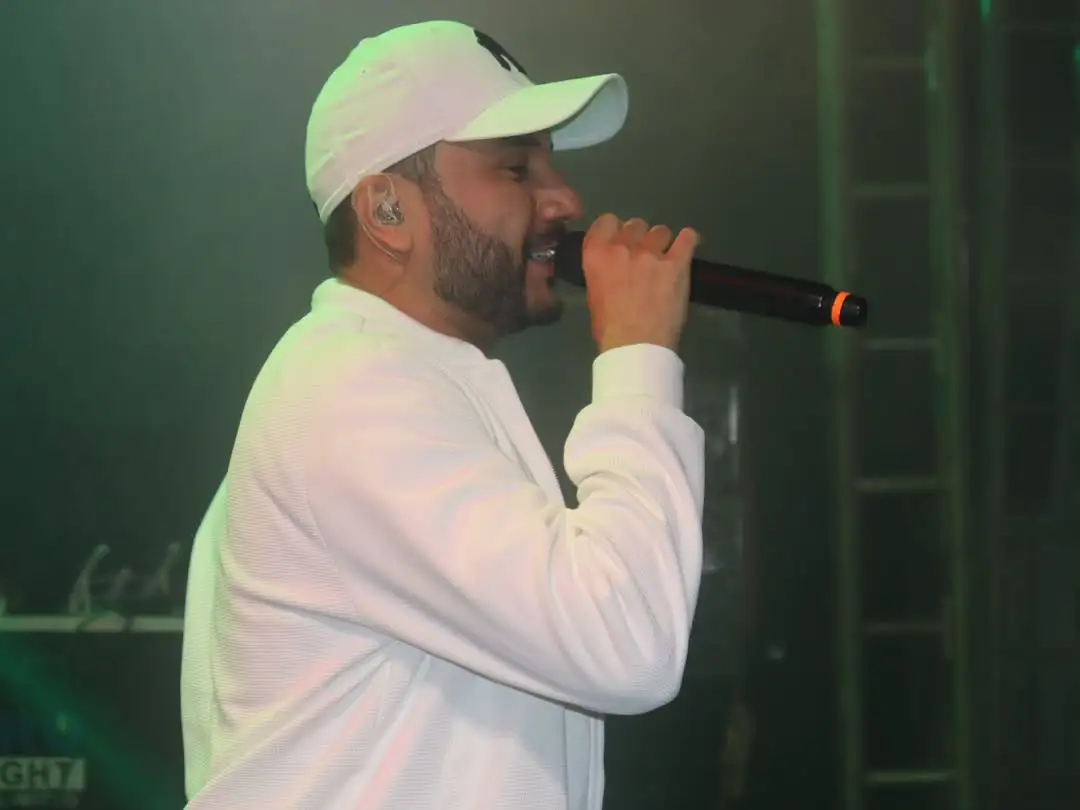 Foto 5 – ✅Vereadores prestigiaram o grande Show de Prêmios Mamãe Feliz em comemoração ao dia das mães